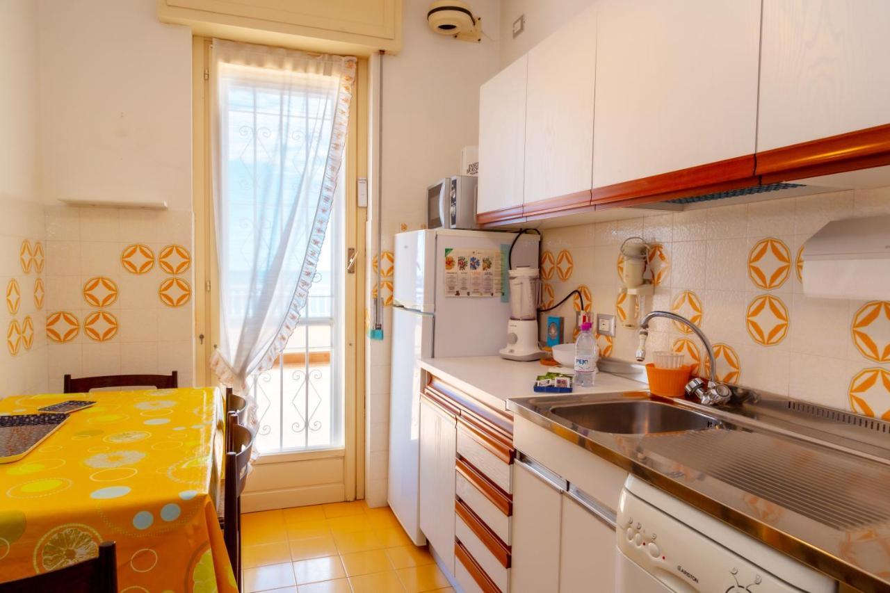 168B - La Terrazza Sul Mare, Casa A 10 Minuti Da Spiaggia, Parcheggio Privato Gratis Sanremo Exterior photo