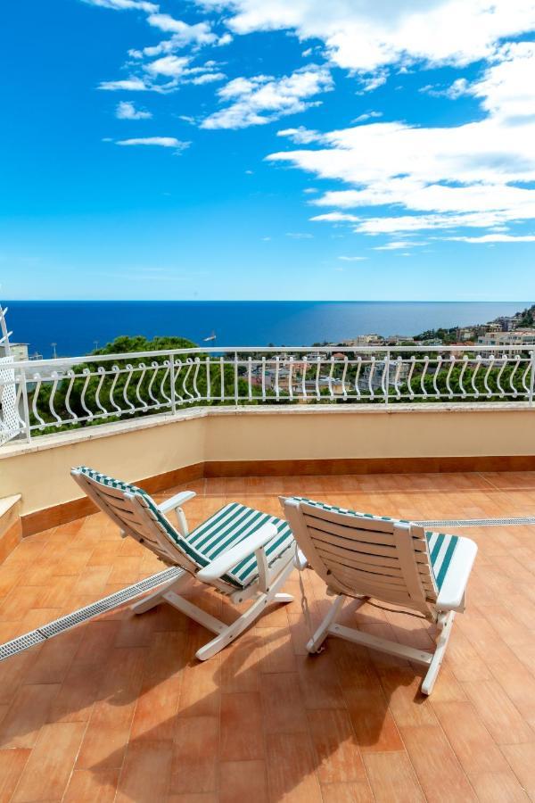 168B - La Terrazza Sul Mare, Casa A 10 Minuti Da Spiaggia, Parcheggio Privato Gratis Sanremo Exterior photo
